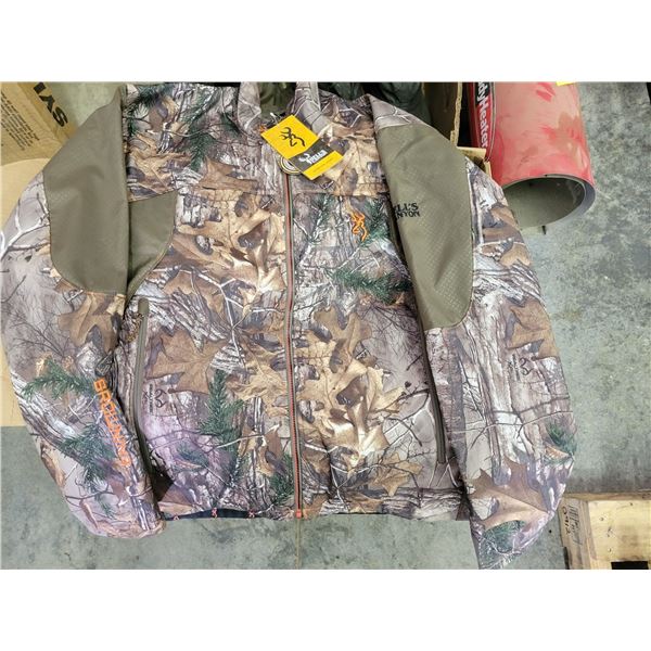 Men's XL Browning CAMEO jacket, Men's 2XL Browning CAMEO pants, never worn