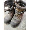Image 5 : 2 pairs of Men's DAKOTA steel toed boots, new, size: 8 - 8-1/2 EEE; 2 pair Men's used DAKOTA steel t