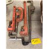 Image 1 : Pipe wrenches; pipe cutter