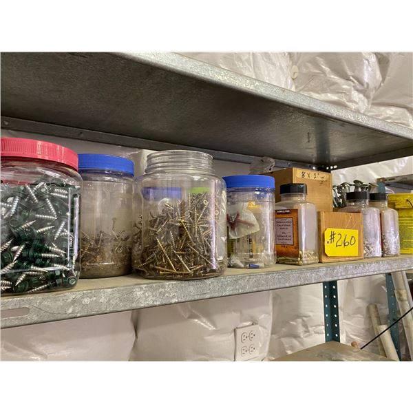 Large quantity of screws, wood - metal