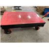 Image 2 : Metal lift table, height ranges from 28" down to 10 1/2"