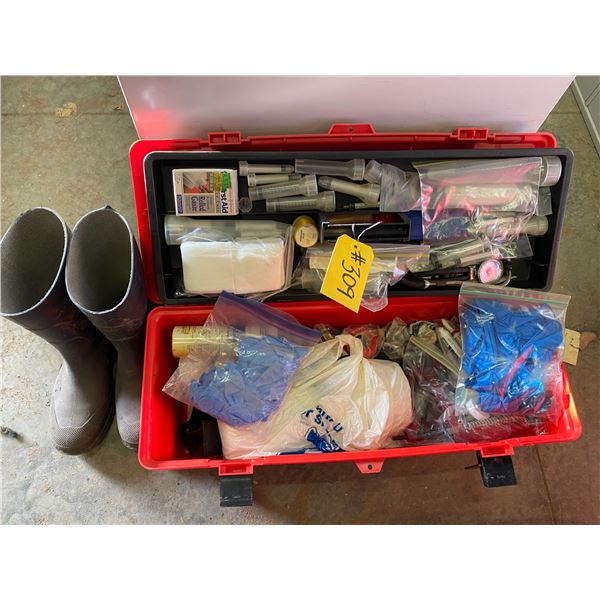 Horse Med kit; men's rubber boots, size: 8