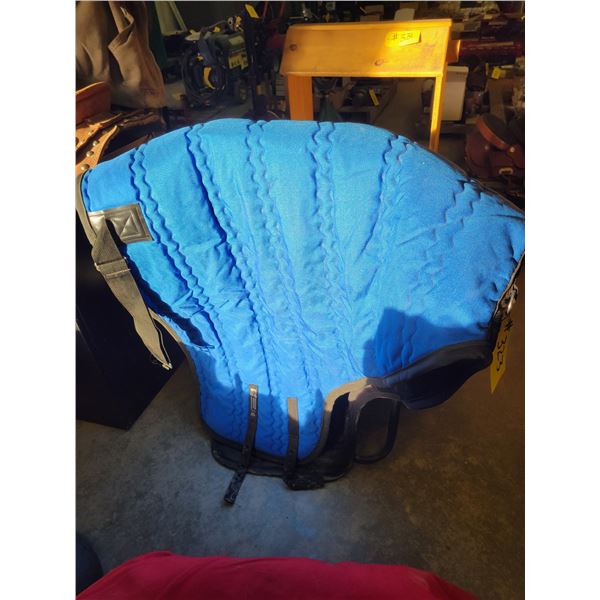 Winter horse blanket, 46" across back