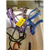 Image 2 : 1 horse rope halter; 2 lead ropes; 3 horse bridles