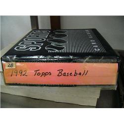 3-ring spiral binder of 1992 Topps Baseball Cards (94)