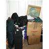 Image 1 : Lot of: gold clubs, assorted outdoor gear, boxes of miscellaneous items (104)