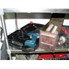 Image 2 : Lot of: 4 drills, 7-1/4" Skil saw, Black & Decker Jig saw, Makita cordless 3-3/8 circuit saw, ammo b
