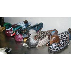 Set of 4 carved wooden ducks (104)