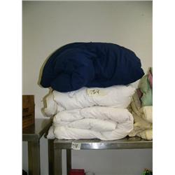 3 twin down comforters- size T (104)
