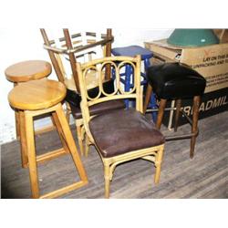 Lot of: bar stools and bamboo chairs (101)