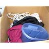 Image 4 : Approx. 9 boxes of luggage, clothing, Christmas items (101)