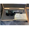 Image 2 : 2 MITUTOYO MICROMETER (1" AND 2") WITH CASES