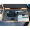 Image 3 : 2 MITUTOYO MICROMETER (1" AND 2") WITH CASES