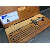 Image 2 : STARRETT MACHINIST DEPTH MICROMETER WITH WOODEN BOX
