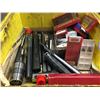 Image 1 : APPROX. 15 ID THREADING BARS W/APPROX. 50 INSERTS