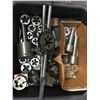 Image 1 : BOX OF ASSORTED THREAD CUTTING DIES
