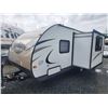 Image 21 : 0C--  2016 Wildwood Island Wild By Forest River Travel Trailer, White, From The Tongue To The Bumpe