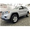 Image 2 : E4 --  2011 JEEP GRAND CHEROKEE OVERLANDER 4X4, Grey, 161546