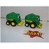 Image 1 : John Deere - ERTL Combine Corn Picker