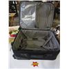 Image 2 : Carryon Suitcase Black