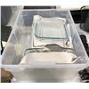 Image 1 : Tote of various sized baking dishes