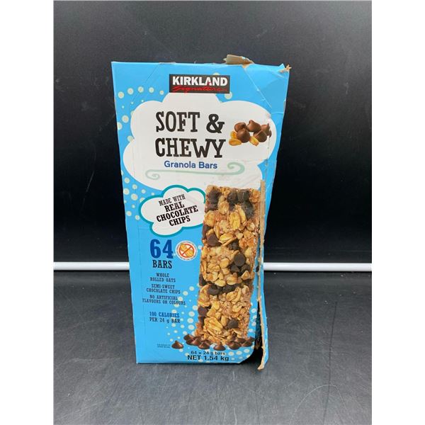 Kirkland Soft & Chewy Granola Bars (64ct)