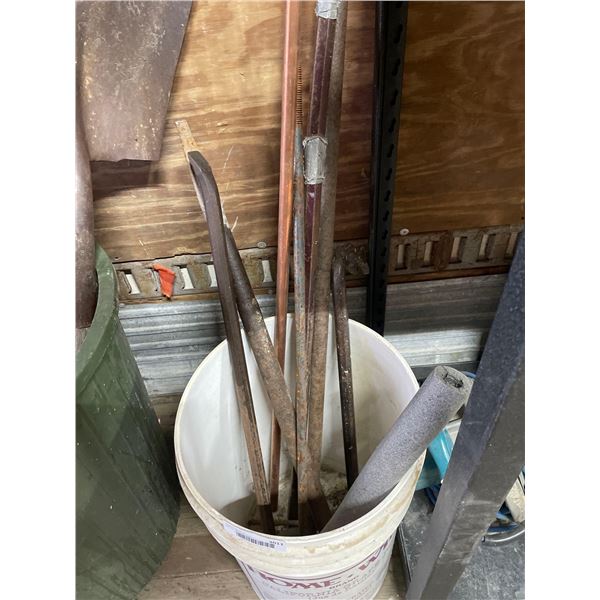 5 Gal Pale with Assorted Pry Bars
