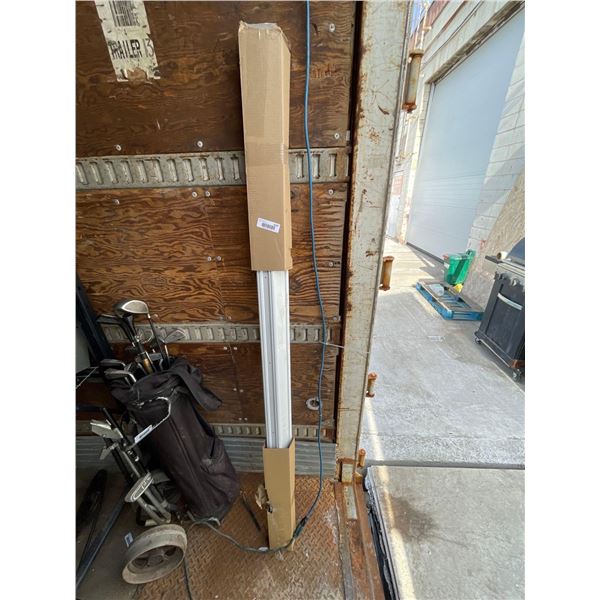 6' pieces of door track for rolling door