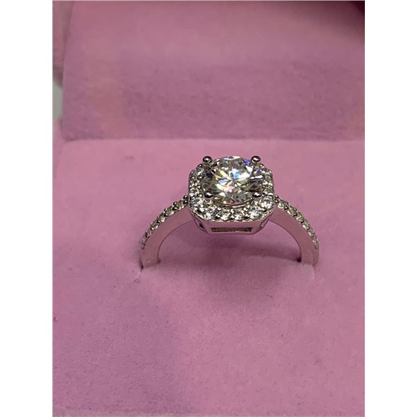 GRA CERTIFIED MOISSANITE VVS D RING WEIGHING AN APPROX. WEIGHT OF 1.00 CARAT WITH A SQUARE SHAPED HA