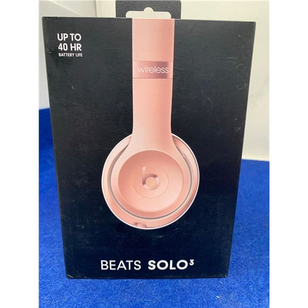 NEW Beats Solo 3 on ear wireless blue tooth Headphones
