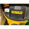 Image 2 : DeWalt  22.7 L/6 Gallon Wet/Dry Shop Vac