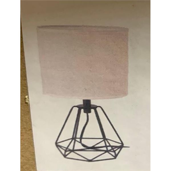 Kunjoulam Industrial Style Metal Table Lamp