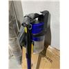 Image 2 : Shark Pet Pro Cordless Stick Vacuum