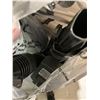 Image 3 : Shark Pet Pro Cordless Stick Vacuum
