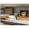 Image 1 : Mikasa Ashlyn 12pc Dinnerware Set
