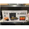 Image 1 : Blackstone 22" Griddle Tabletop Griddle w/ Hood