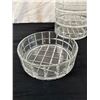 Image 2 : 8 Hostess Bowls