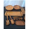 Image 2 : Wooden Kitchenware Lot