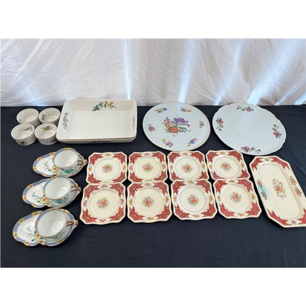 Assorted China Pieces