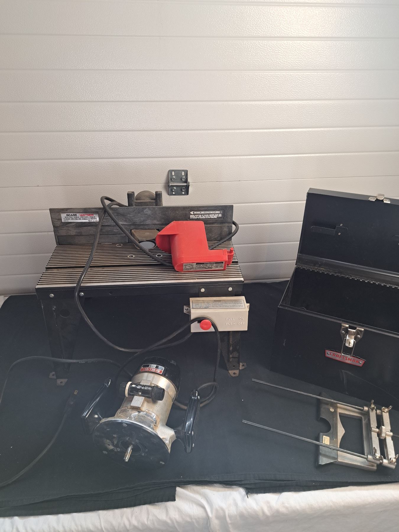 Craftsman Router Table with Router - Sunrise Estate Services Ltd