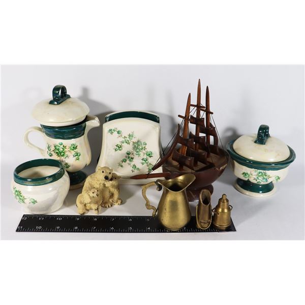 LOT OF VINTAGE COLLECTIBLE DECORATIVE ITEMS