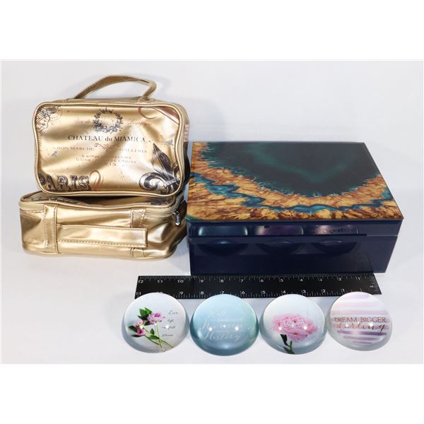 NEW STORAGE BOX SOLD WITH DECORATIVE MESSAGES
