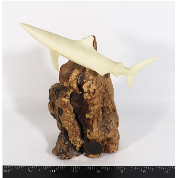 JOHN PERRY SHARK ART ABOUT 7" TALL