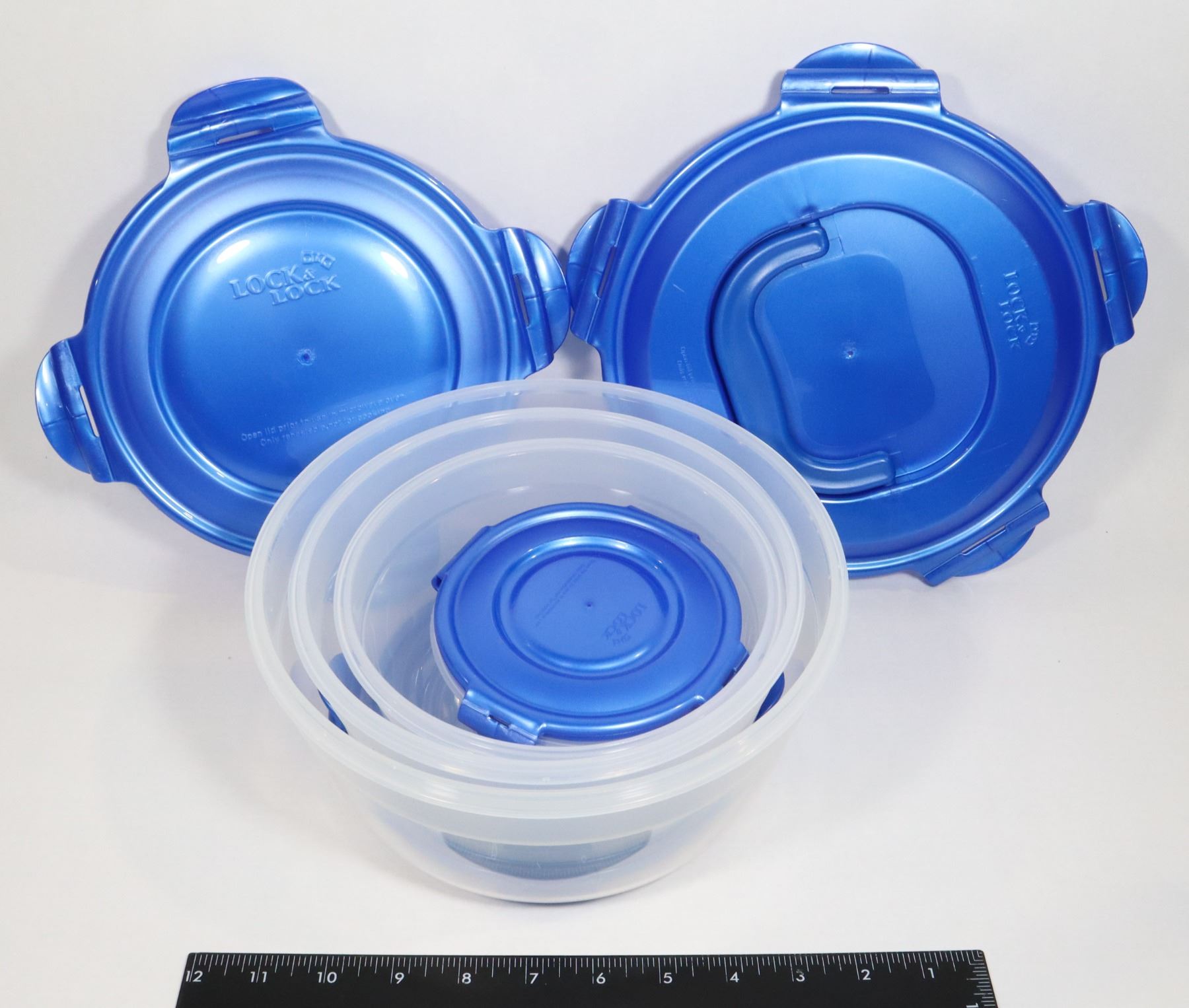 SET OF 4 NEW LOCK N LOCK STORE CONTAINERS