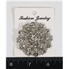 Image 1 : NEW SILVER TONE ANTIQUE STYLE RHINESTONE BROOCH