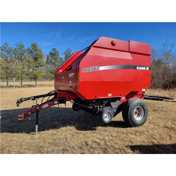 Case IH RBX562 Rd Baler c/w manual & monitor, 1000 PTO, has new alligator lacing, was serviced after