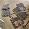 Image 1 : LOT OF RUBBER FLOOR MATS