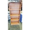 Image 1 : 5FT X 2FT OAK BOOKSHELF