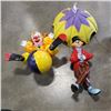 Image 1 : 2 PAPER MACHE CLOWNS, ONE IS HANGING PARACHUTE