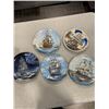 Image 2 : 19 COLLECTOR PLATES BIRDS AND SHIPS